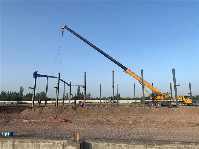 共和县夜间、节假日作业是否有加价？加价比例多少？